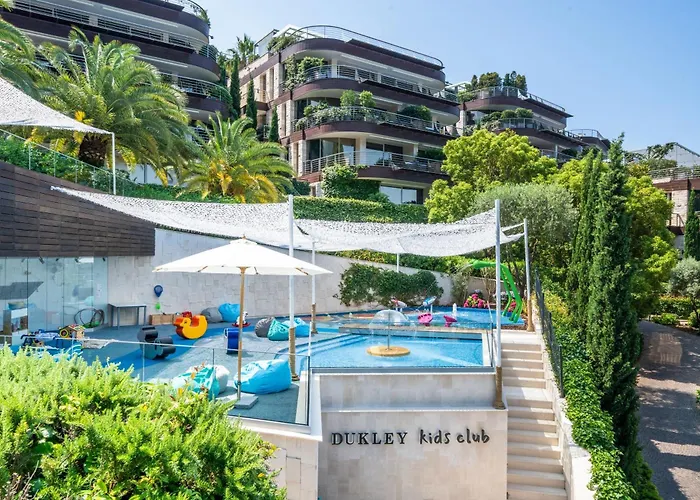Hotel Harmonia By Dukley
