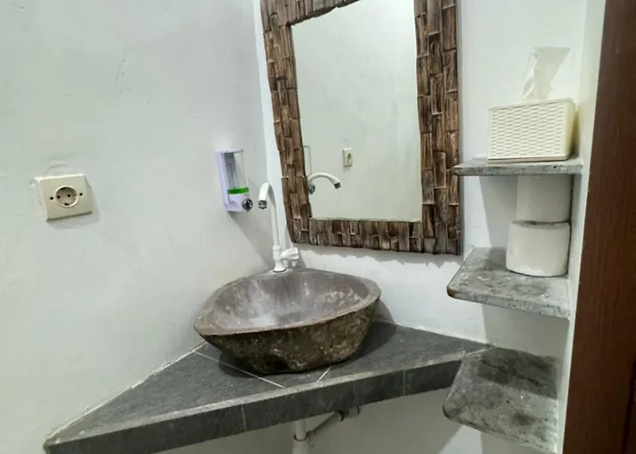 Dream Beach Hostel Lembongan