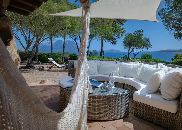 Villa Gaviel, villa con accesso diretto al mare