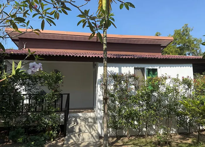Cheeva Beach Resort