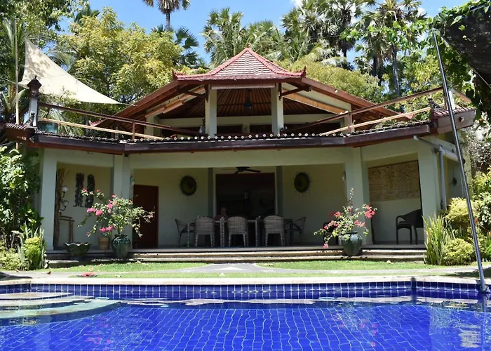 Villa Cantik Sambirenteng