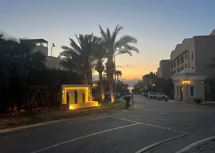 The F52 Luxury Residence Samarah Resort