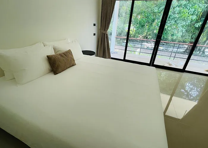 Khaosok River Hills Resort