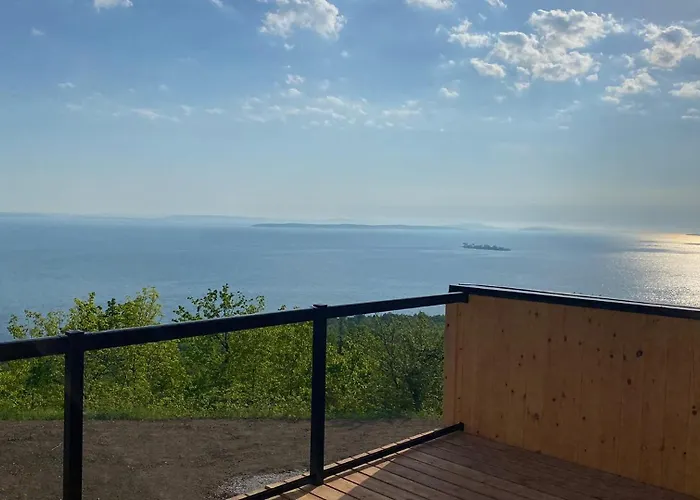 Ten Mile Point Resort