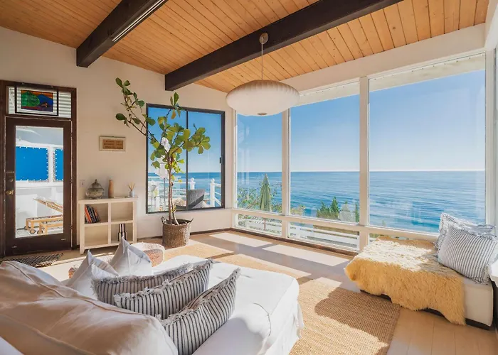 Malibu Villa With Beach Access And Ocean View
