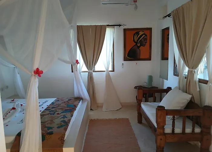 Shira House