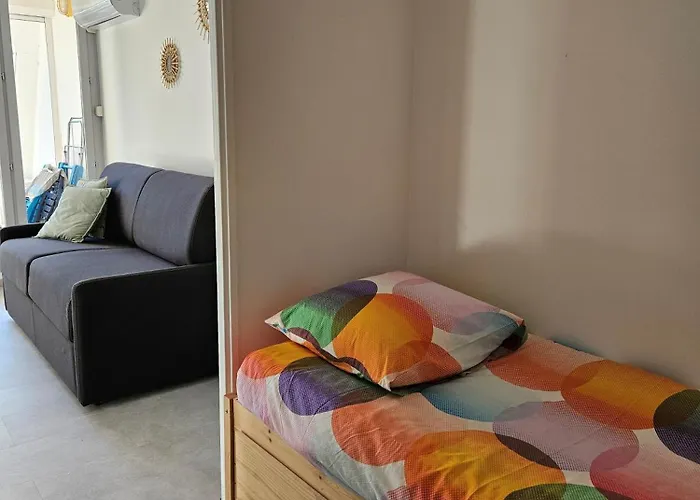 Studio Cabine Clim Wifi Parking Draps - 1 étoile - self check-in possible