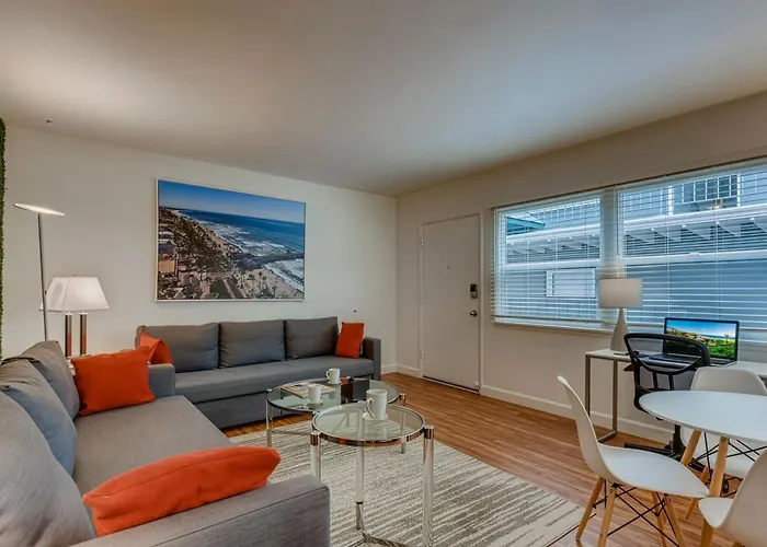 Walk To Beach 2Br Top Location - Aa