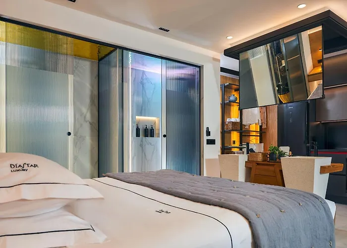 Diastar Luxury Suites New