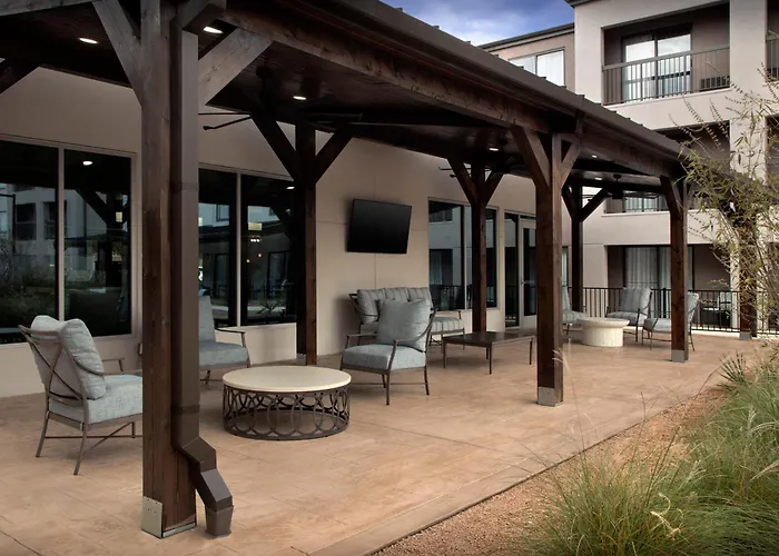 Courtyard By Marriott Waco