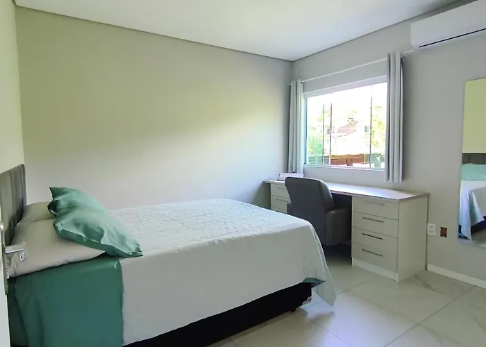 Pousada Morada Madu - Apartamento Charmoso com Piscina no Centrinho do Rosa