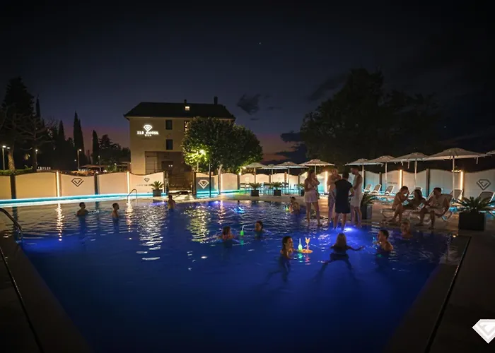 Ile Hotel