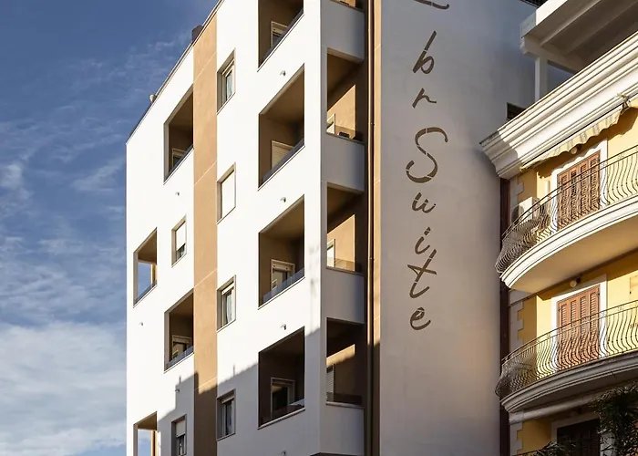 Lbr Suite Apartment