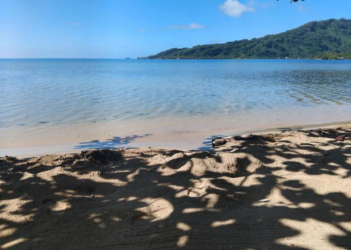Fare Faaroa Lodge
