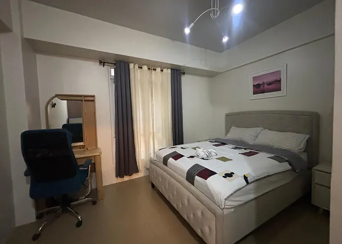 Family Suite-150Newport Boulevard Southwing