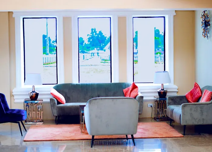 Royal Ambassador Hotel