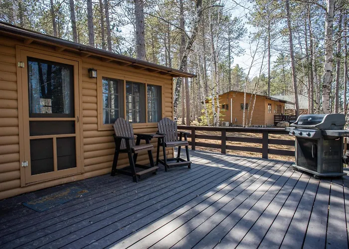 Timber Bay Lodge And Houseboats