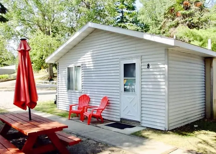 Cabin 8 | Northwoods