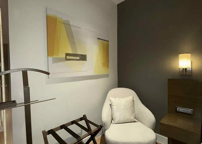 Novotel At Acqua, The Hotel Residences By Rm