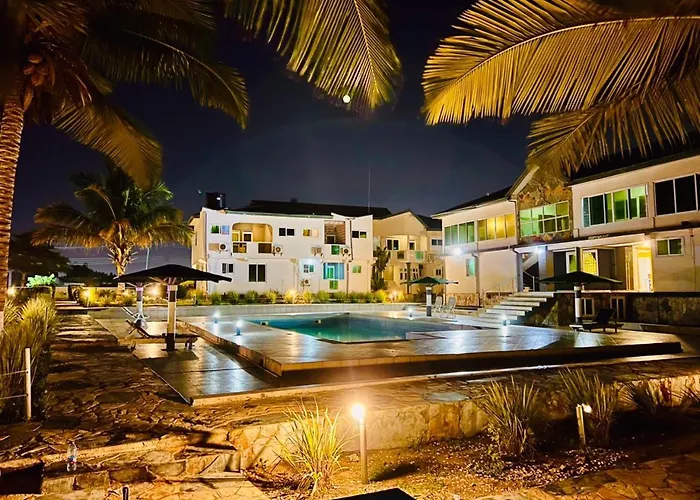 Iloyds Beach Resort & Spa
