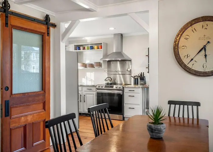2Br Home|Downtown Rockport W/Parking|Walk 2 Ocean