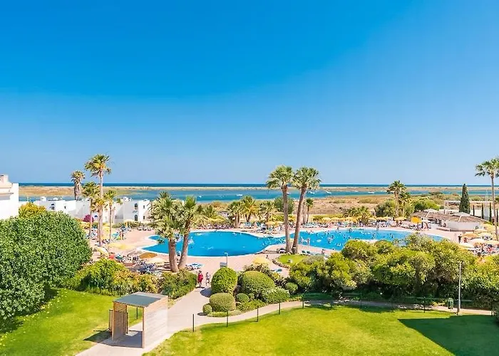 Resort Penthouse Sea View, 2 Pools And Private Beach