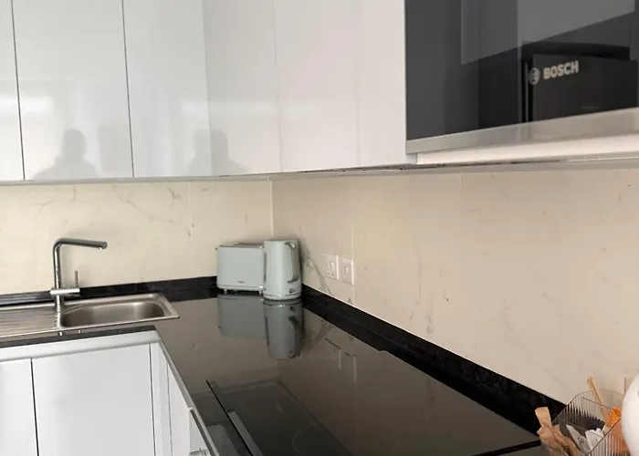 New Cp High Floor Luxury Studio With Partial Sea View