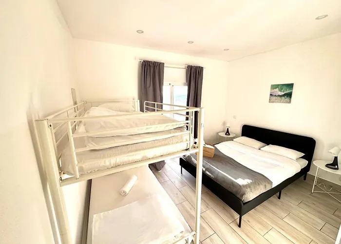 Blife Petrya Private Rooms At Faro Beach