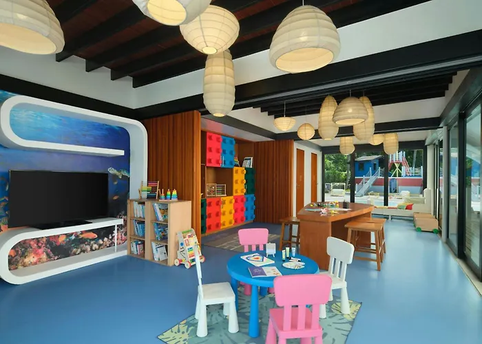 The Westin Maldives Miriandhoo Resort