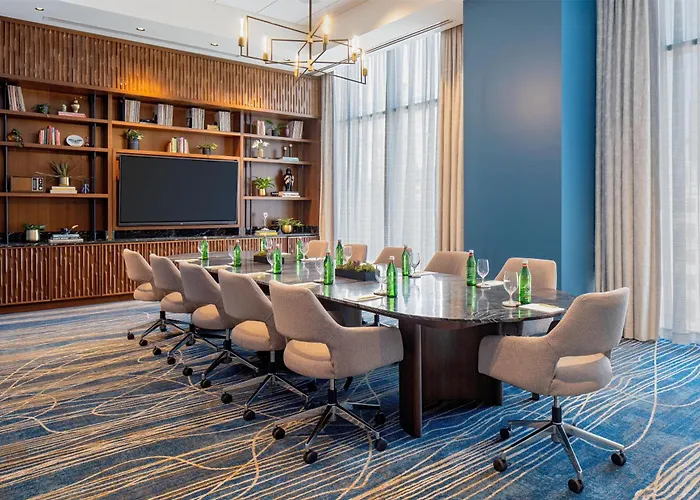 Tempo By Hilton Nashville Downtown