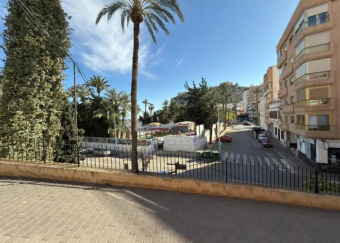 Apartamento céntrico junto paseo, playas y zonas de interés!!