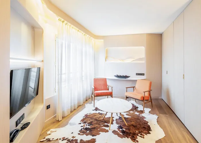 Hotel Le Pre Carre