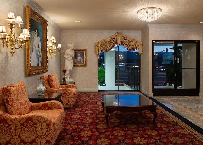 Carlyle Hotel