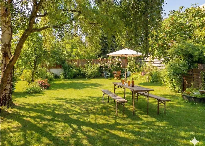 Rhein River Guesthouse - direkt am Rhein