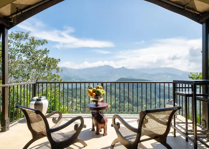 Madulkelle Tea And Eco Lodge