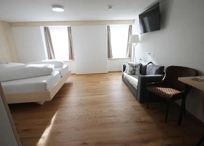 Hotel Alpina