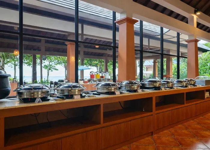 The Grand Villandra Resort Lovina