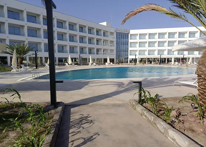 Gadileh Resort Hotel Tadjurah