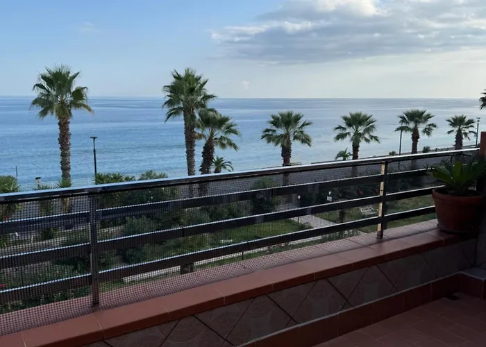Appartamento fronte mare