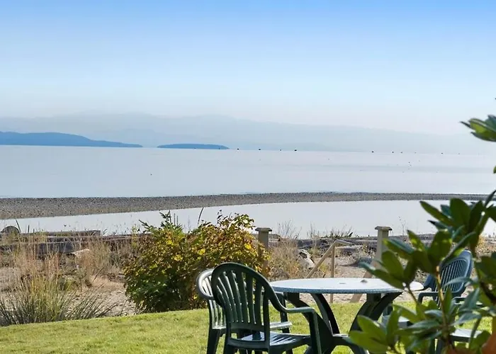 Oceanfront Studio With Loft - Amazing Views!