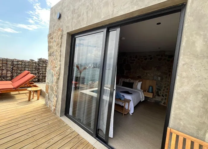 Perla Roca Hotel Boutique - Beach Front
