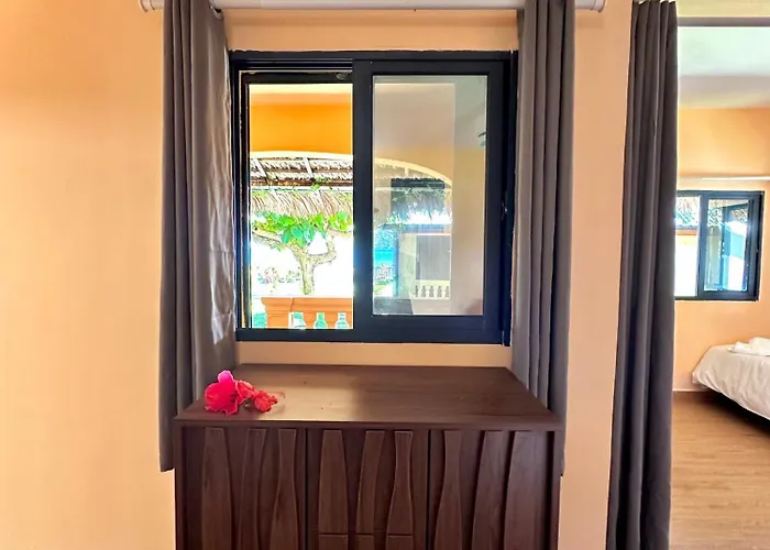 Holiday Beach Hotel
