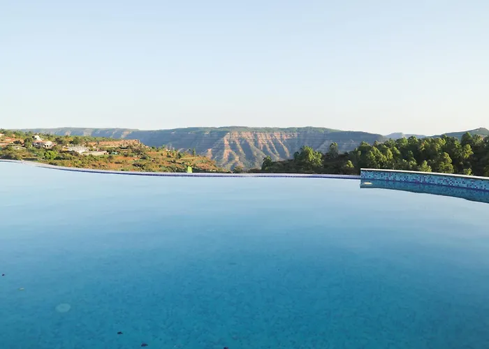 Ritz Valley Resort