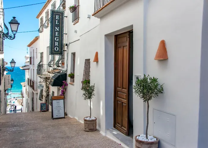 Santa Barbara By Santas Hotels