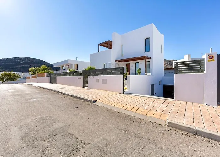 Long Stays # Beach 5Min # Sea Views # Eco-Friendly