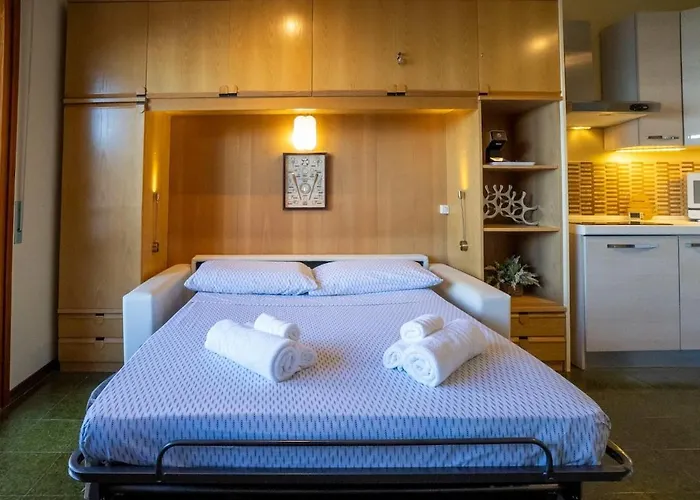 Appartamento in Residence con Piscina e Baia Privata
