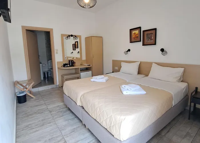 Platanos Rooms