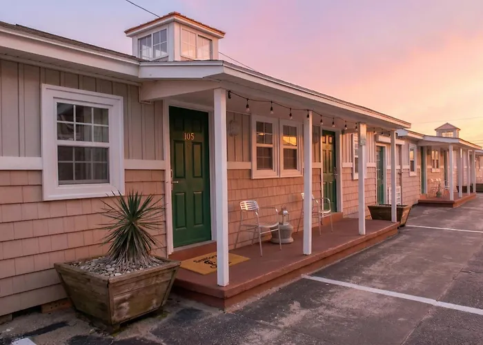 Sea Horse Inn And Cottages