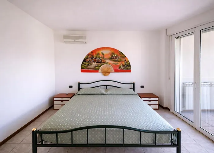 Hotel Holiday