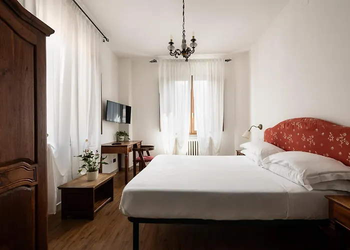 Hotel Caffe Verdi - 24 Hours Reception